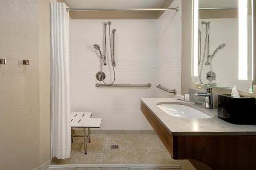 Candlewood Suites Columbia-Ft. Jackson, an IHG Hotel image 28