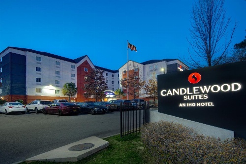 Candlewood Suites Columbia-Ft. Jackson, an IHG Hotel image 3