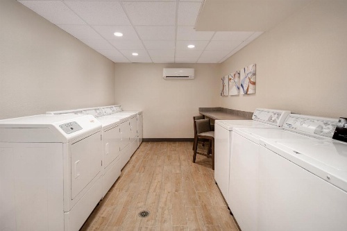 Candlewood Suites Columbia-Ft. Jackson, an IHG Hotel image 32